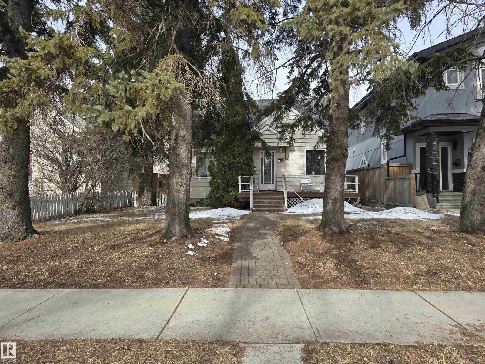 8146 78 AV NW NW, Edmonton