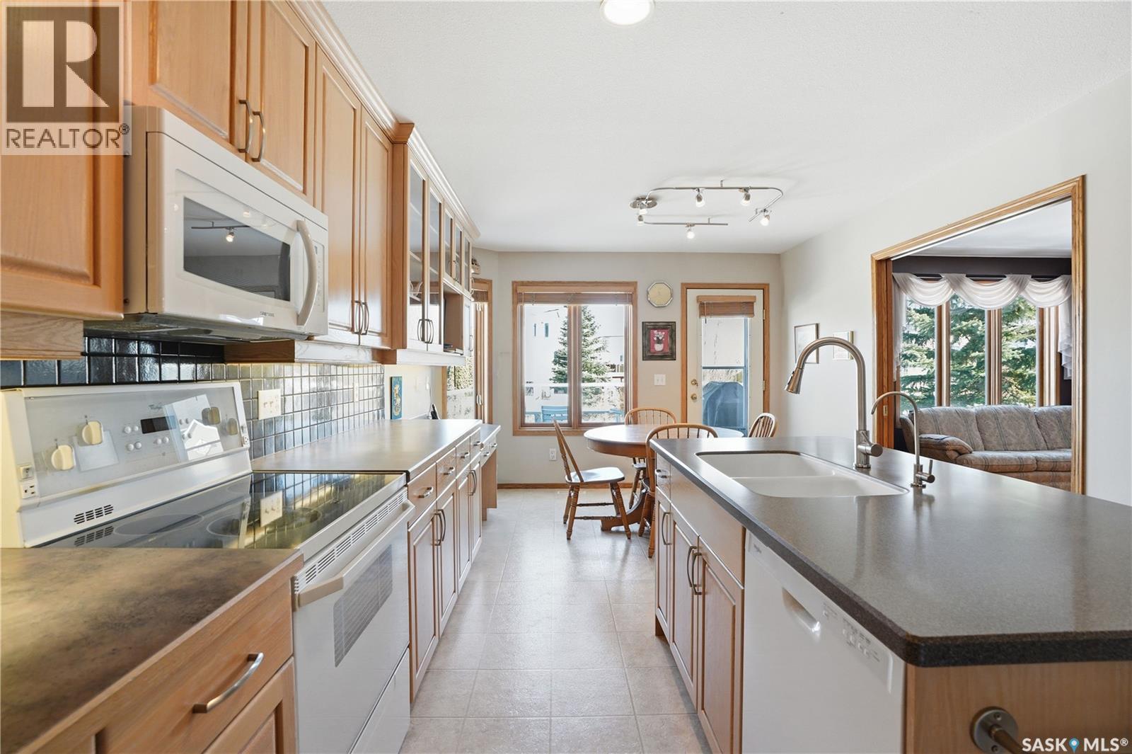 #4 330 STODOLA COURT - 14