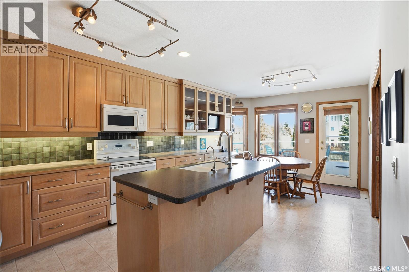 #4 330 STODOLA COURT - 20