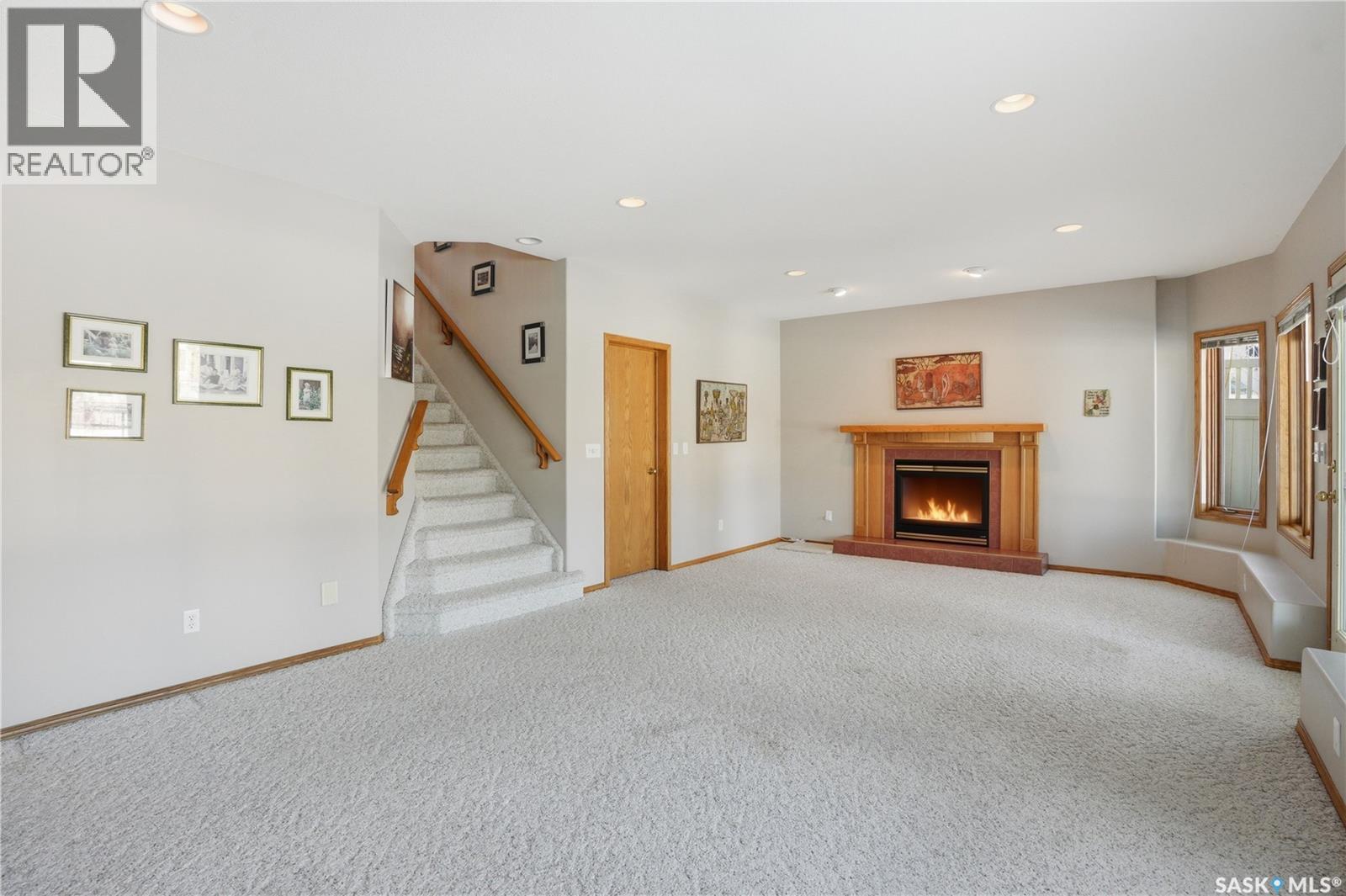 #4 330 STODOLA COURT - 28