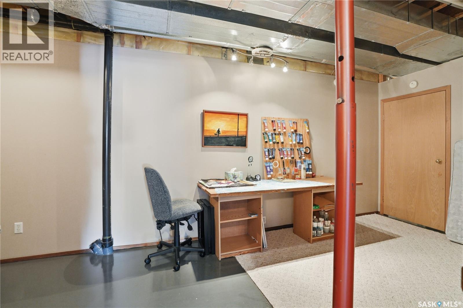 #4 330 STODOLA COURT - 35