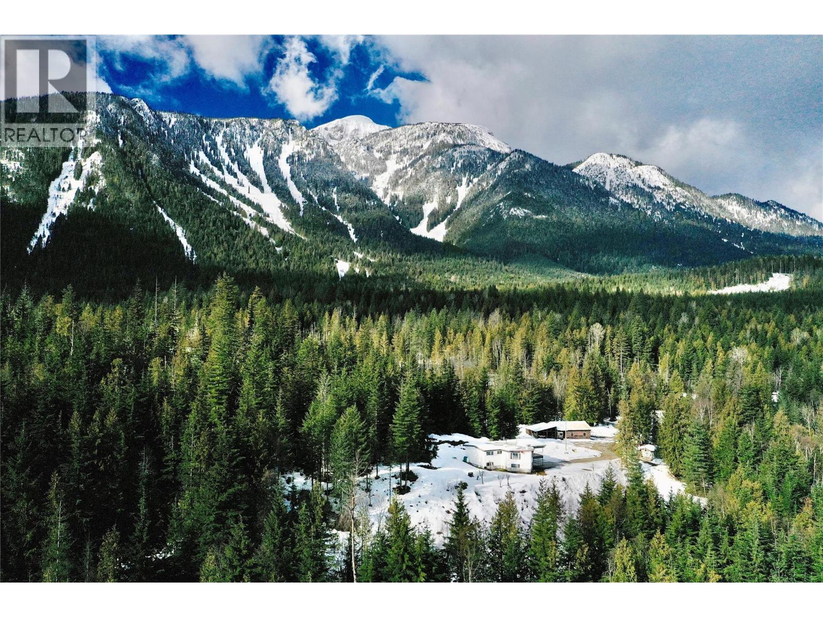 2180 Clough Road, Revelstoke