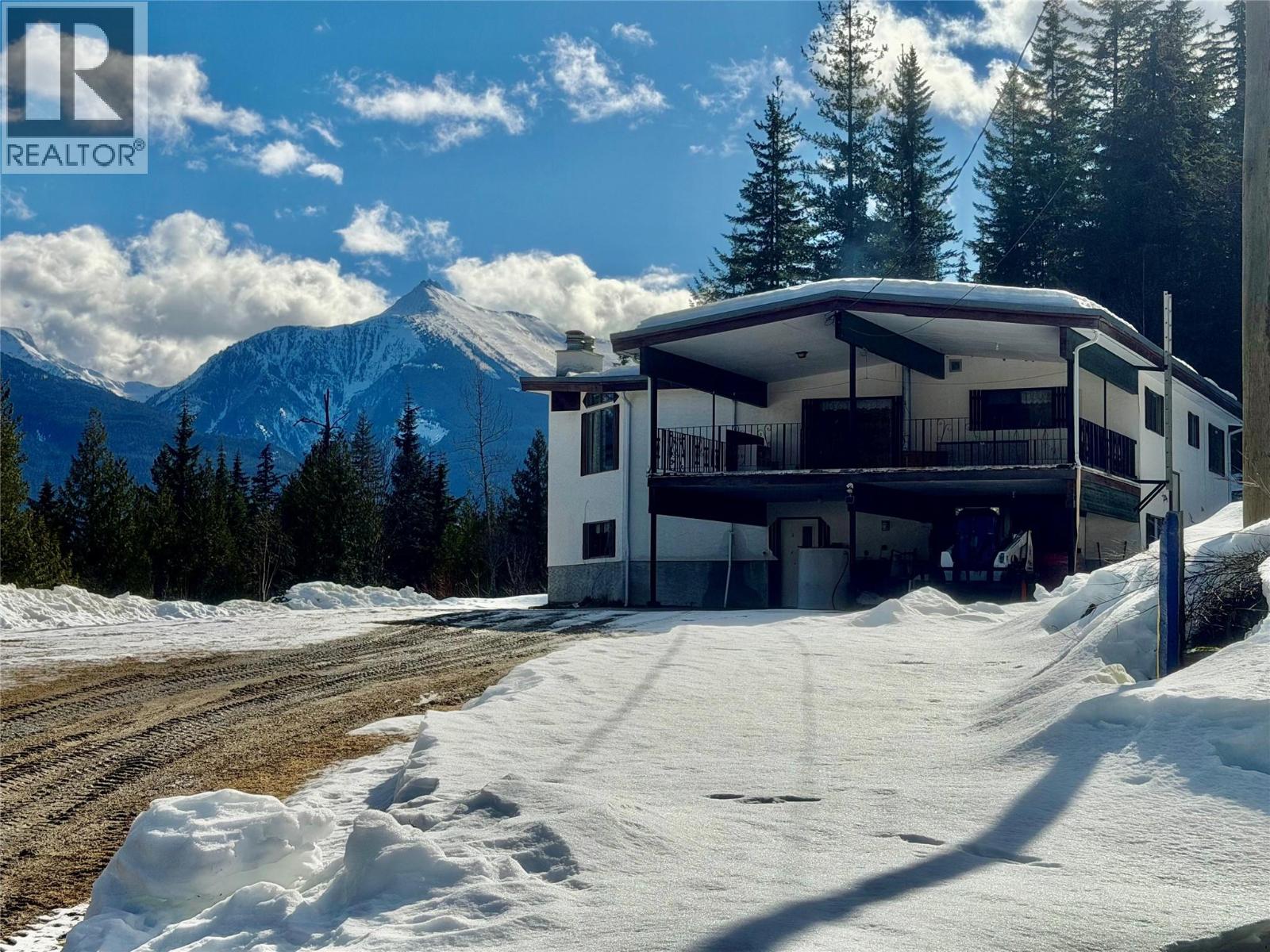 2180 Clough Road, Revelstoke