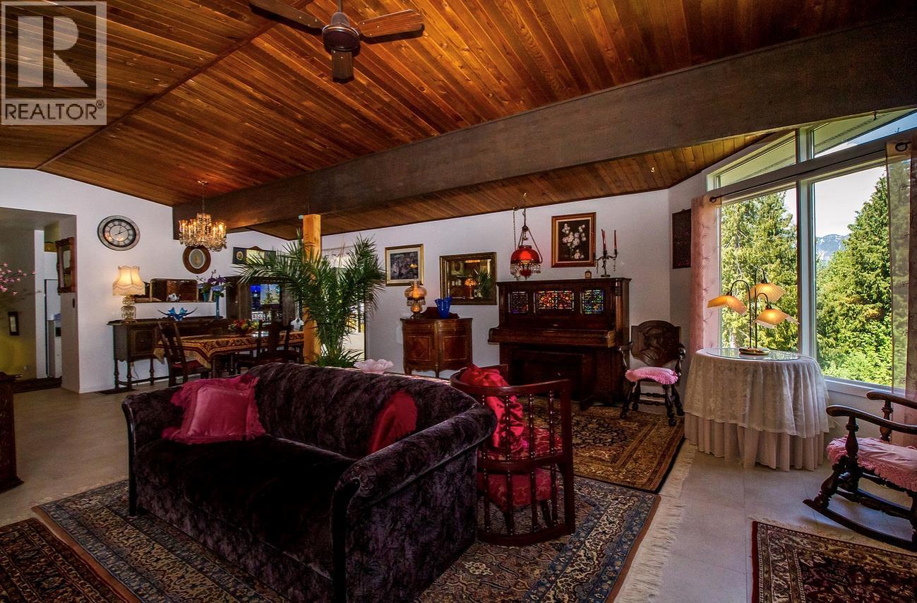 2180 Clough Road, Revelstoke