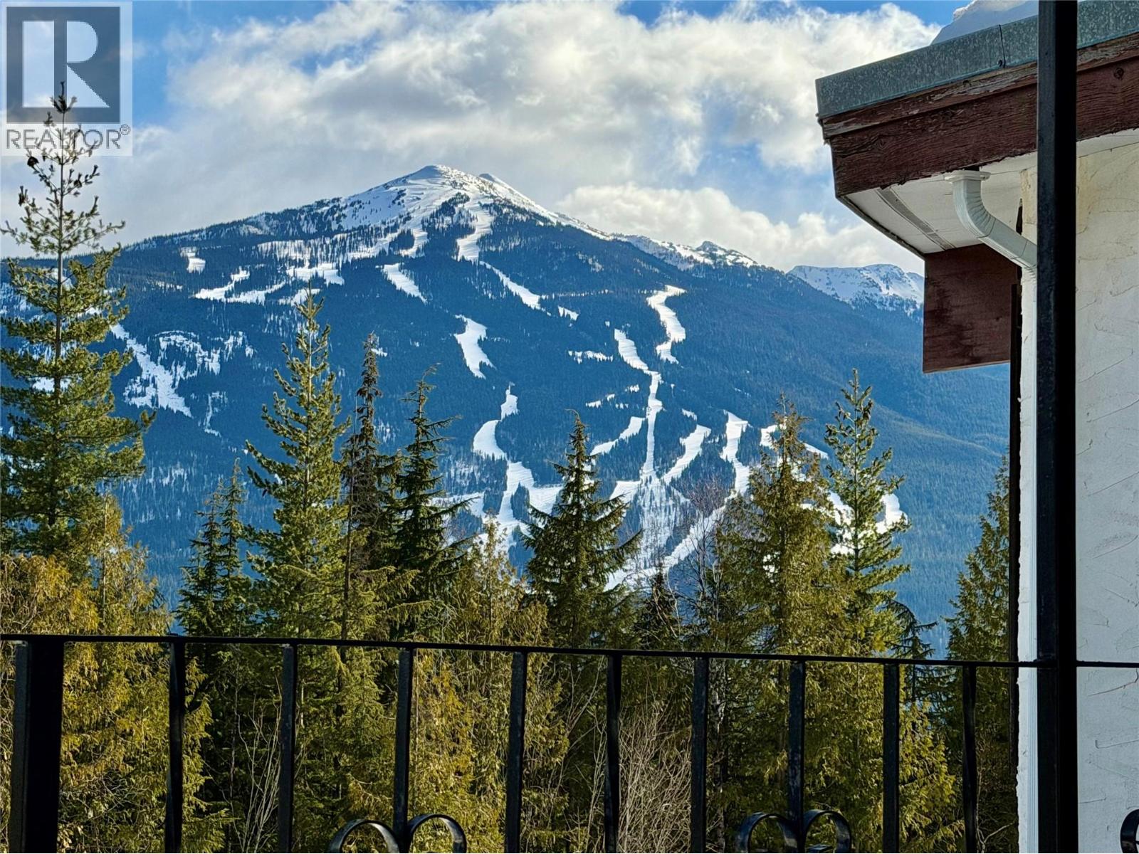 2180 Clough Road, Revelstoke
