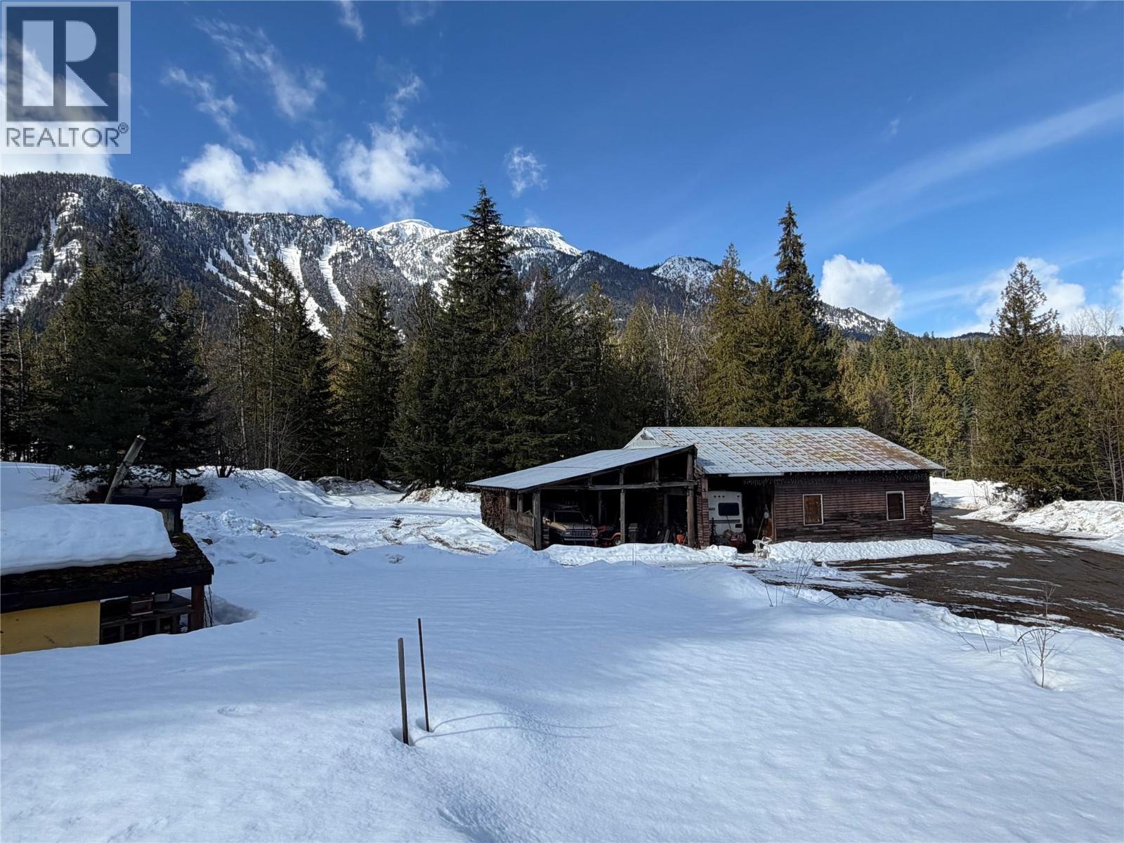 2180 Clough Road, Revelstoke