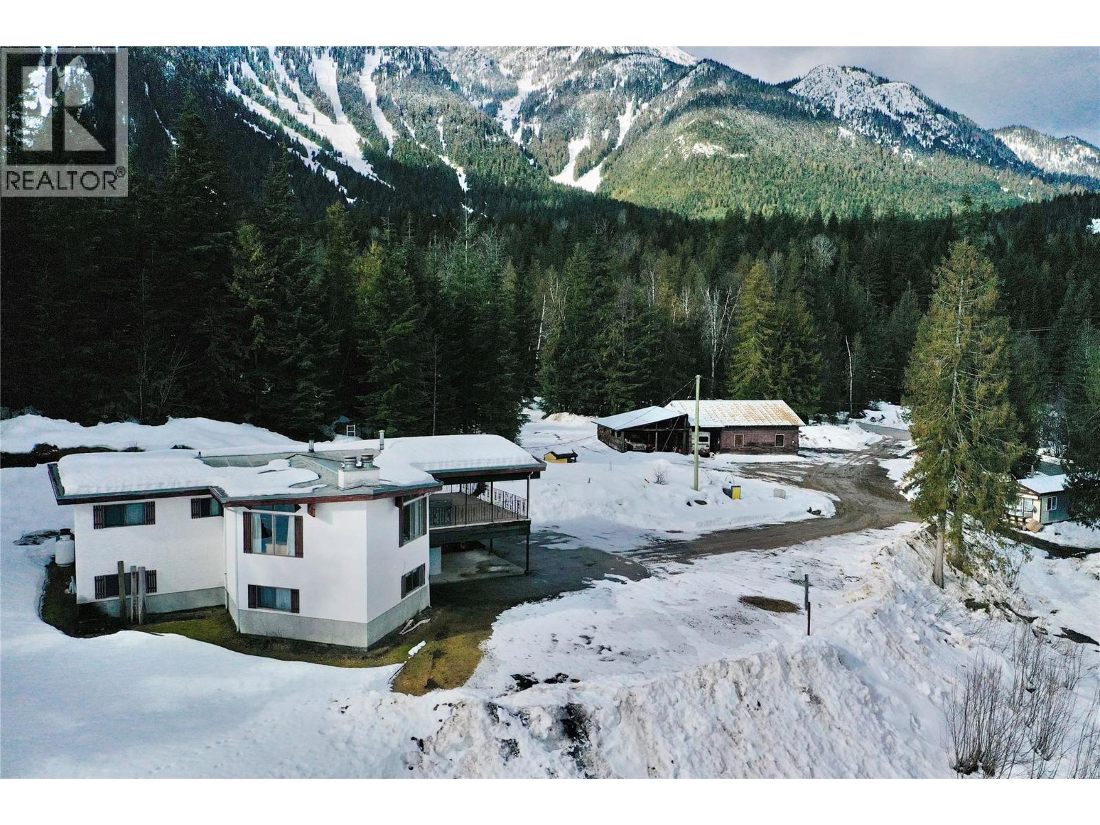 2180 Clough Road, Revelstoke
