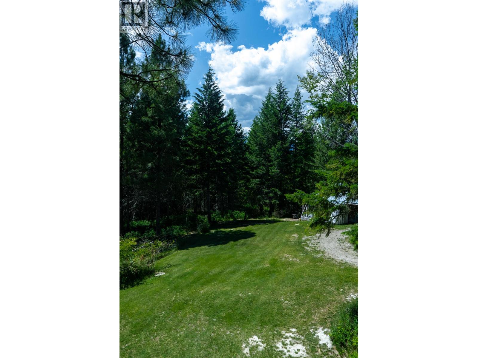 702 FORNER Road, Lister