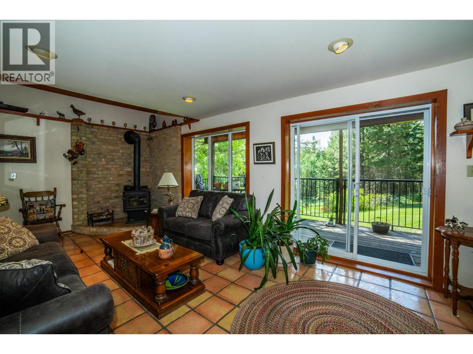 702 FORNER Road, Lister