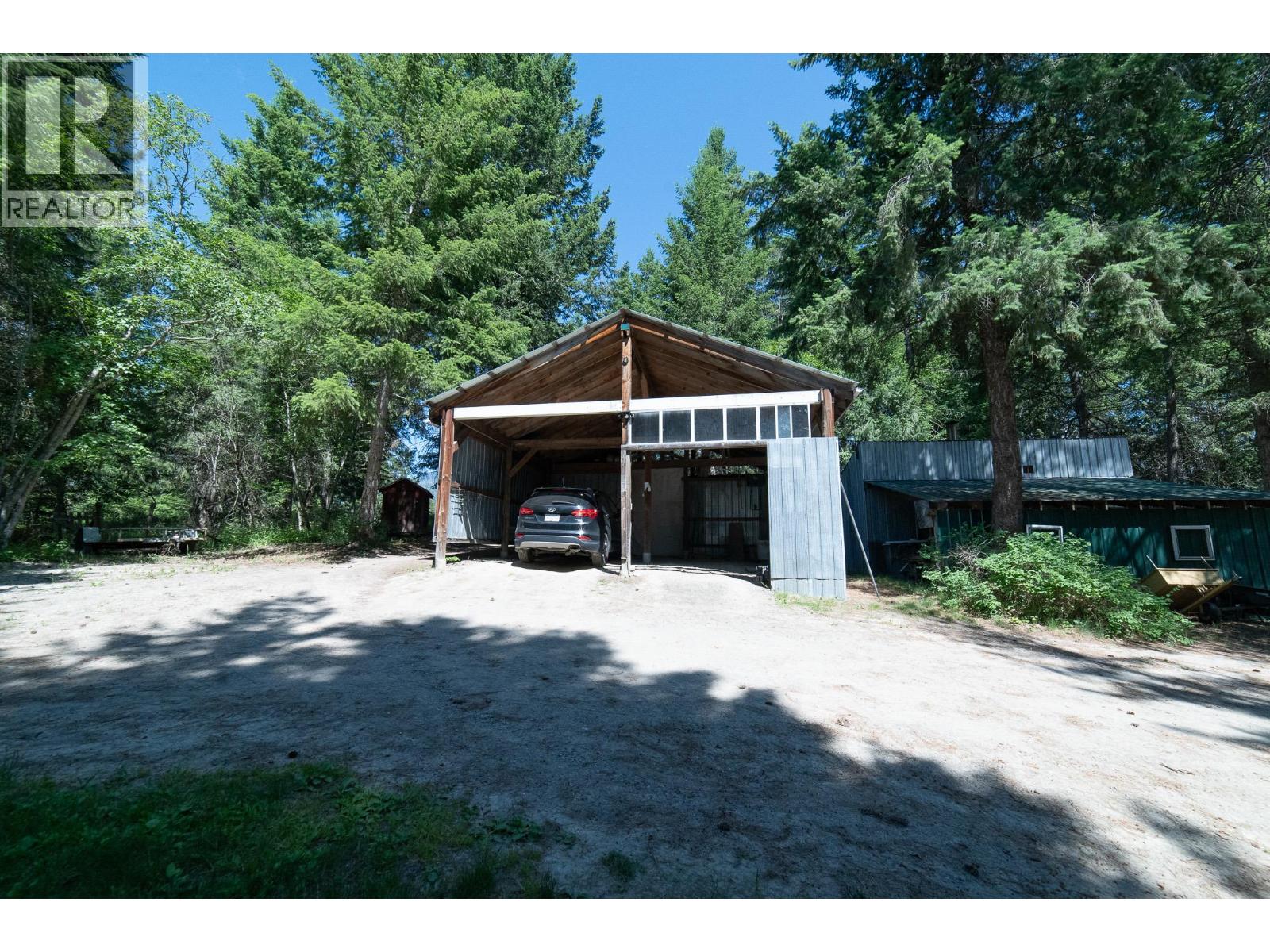 702 FORNER Road, Lister