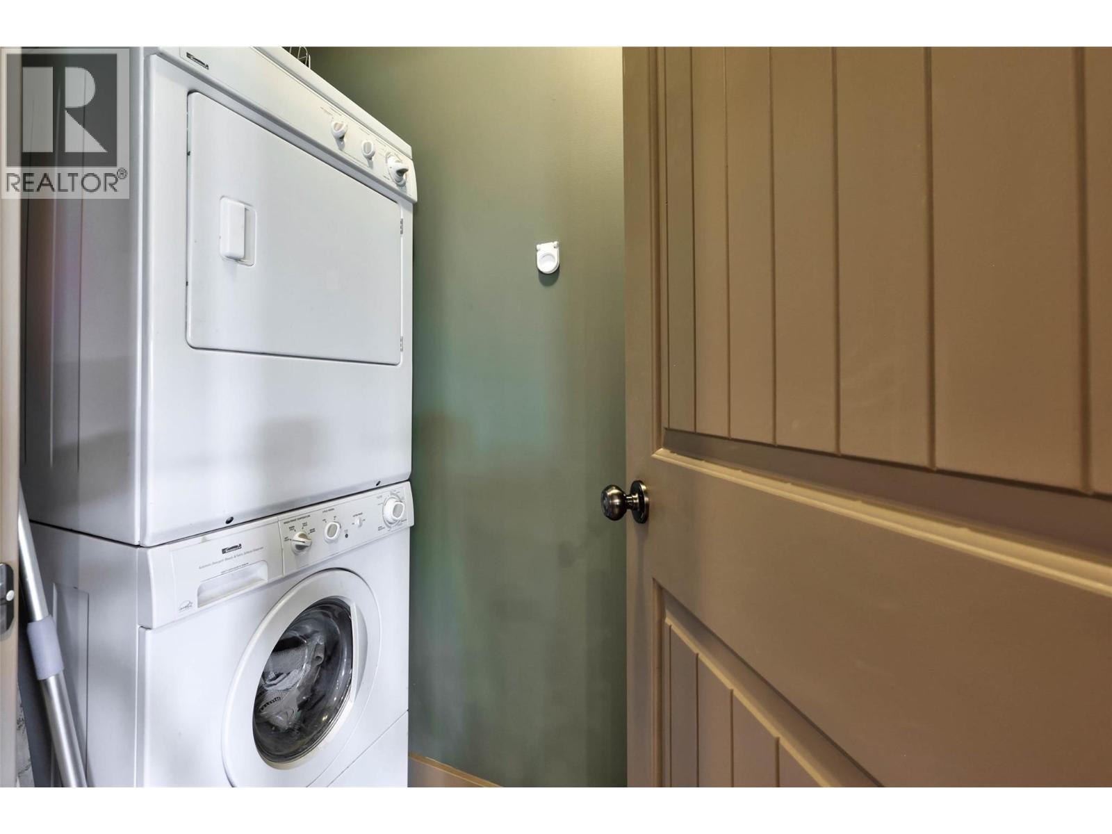 1170 Montgomery Place, Chase