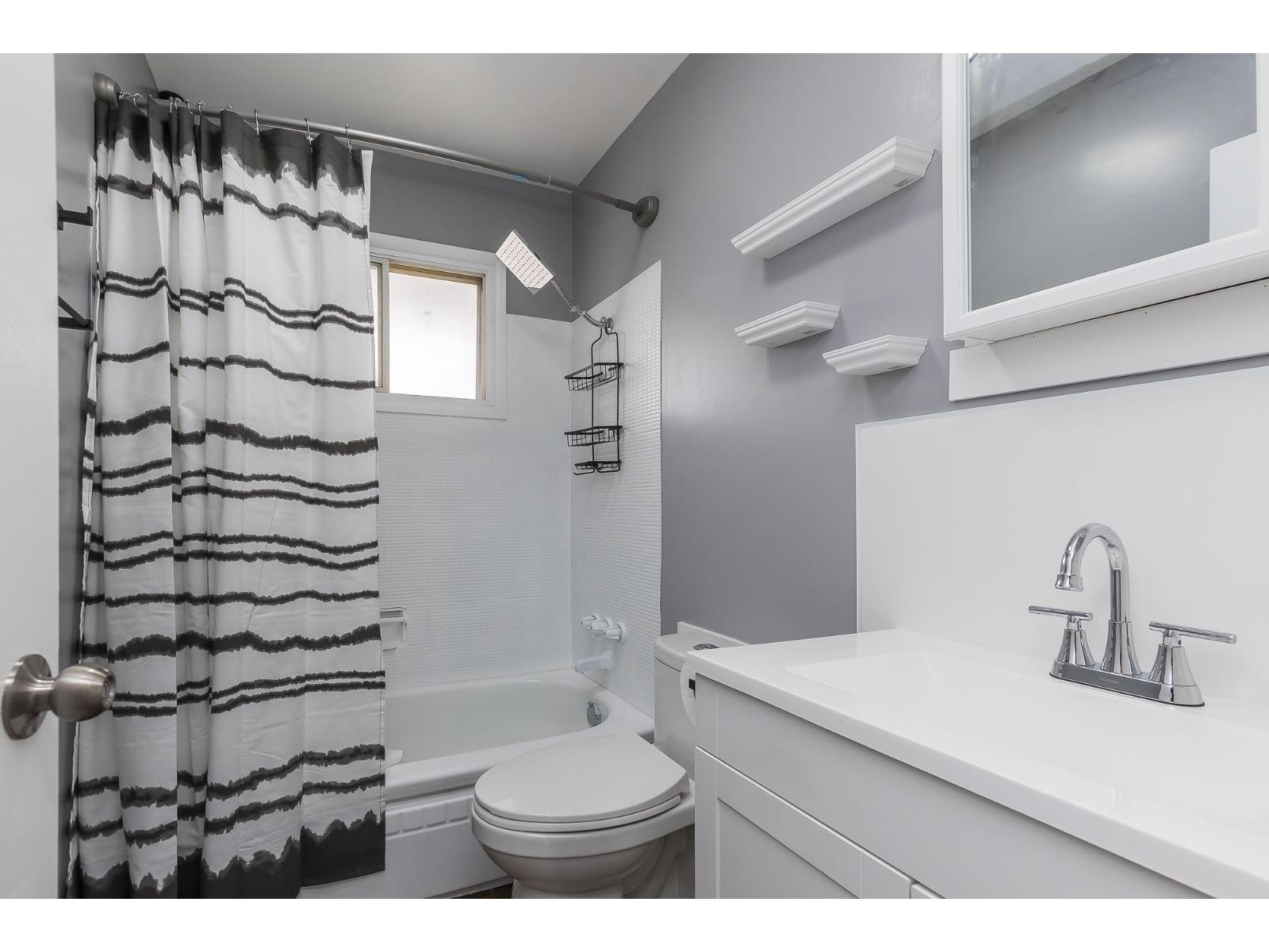4777 CULTUS LAKE ROAD, Vedder Mountain, Cultus Lake