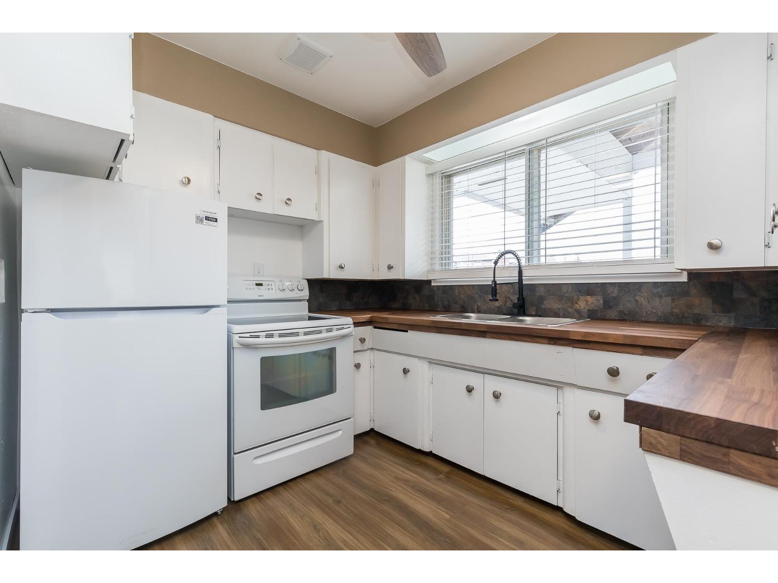 4777 CULTUS LAKE ROAD, Vedder Mountain, Cultus Lake