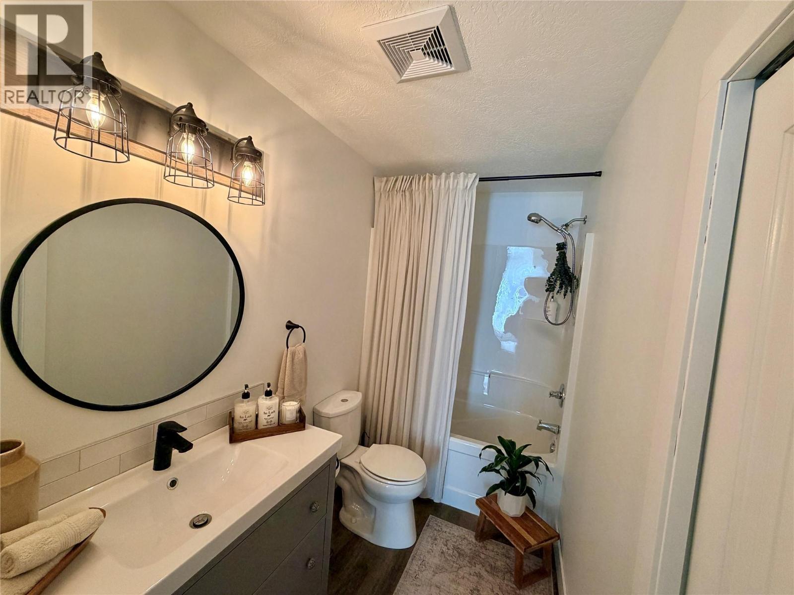 1327 101 Avenue, Dawson Creek