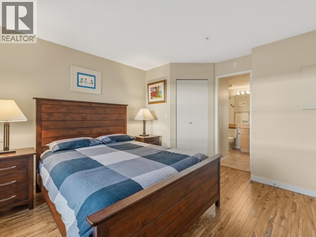 402 124 W 3RD STREET, North Vancouver