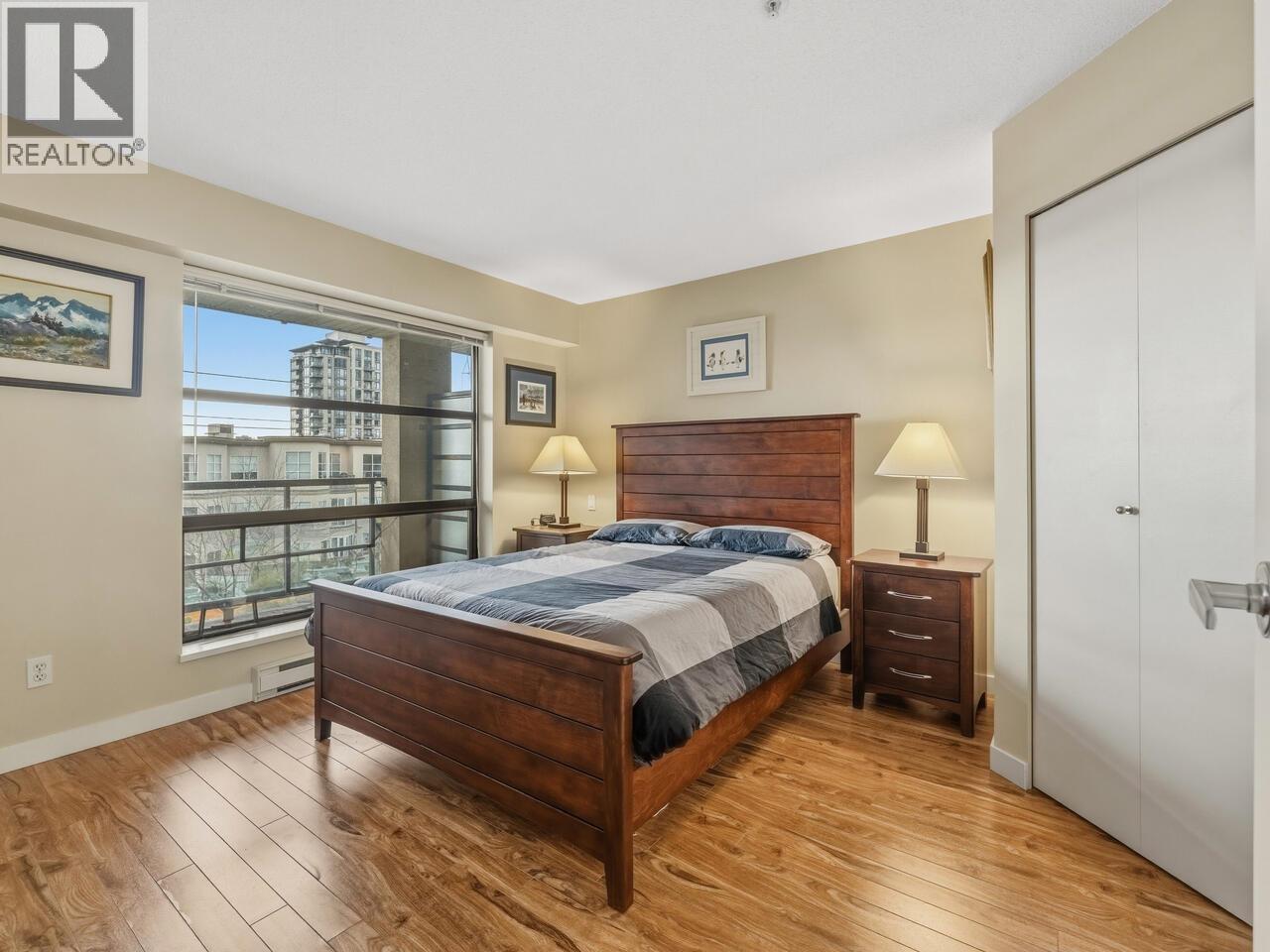 402 124 W 3RD STREET, North Vancouver