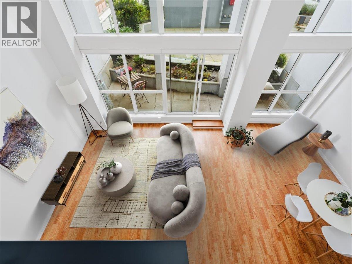 512 933 SEYMOUR Street - main photo