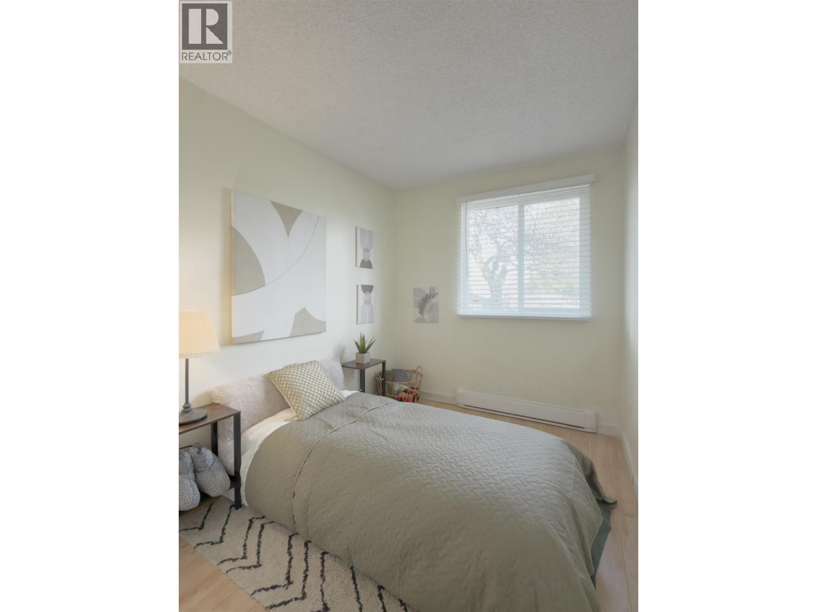 102 8040 COLONIAL DRIVE, Richmond