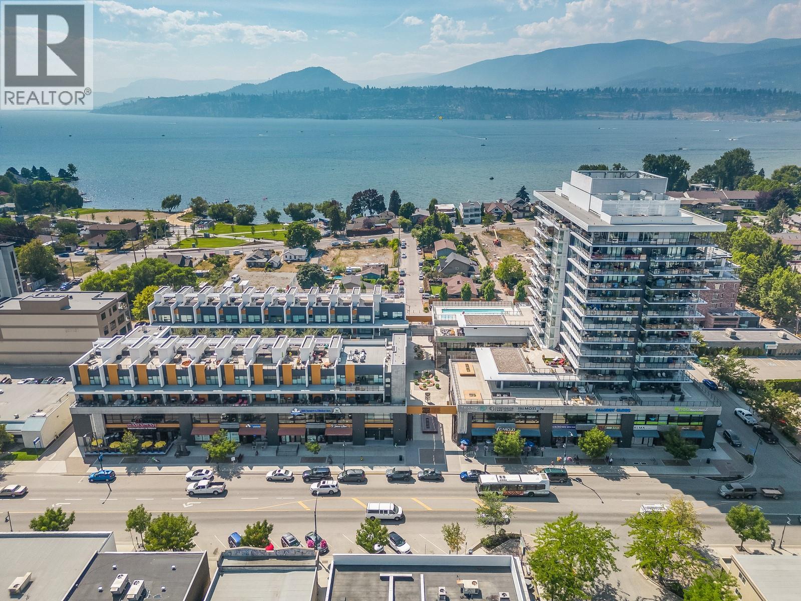 318 3030 Pandosy Street, Kelowna