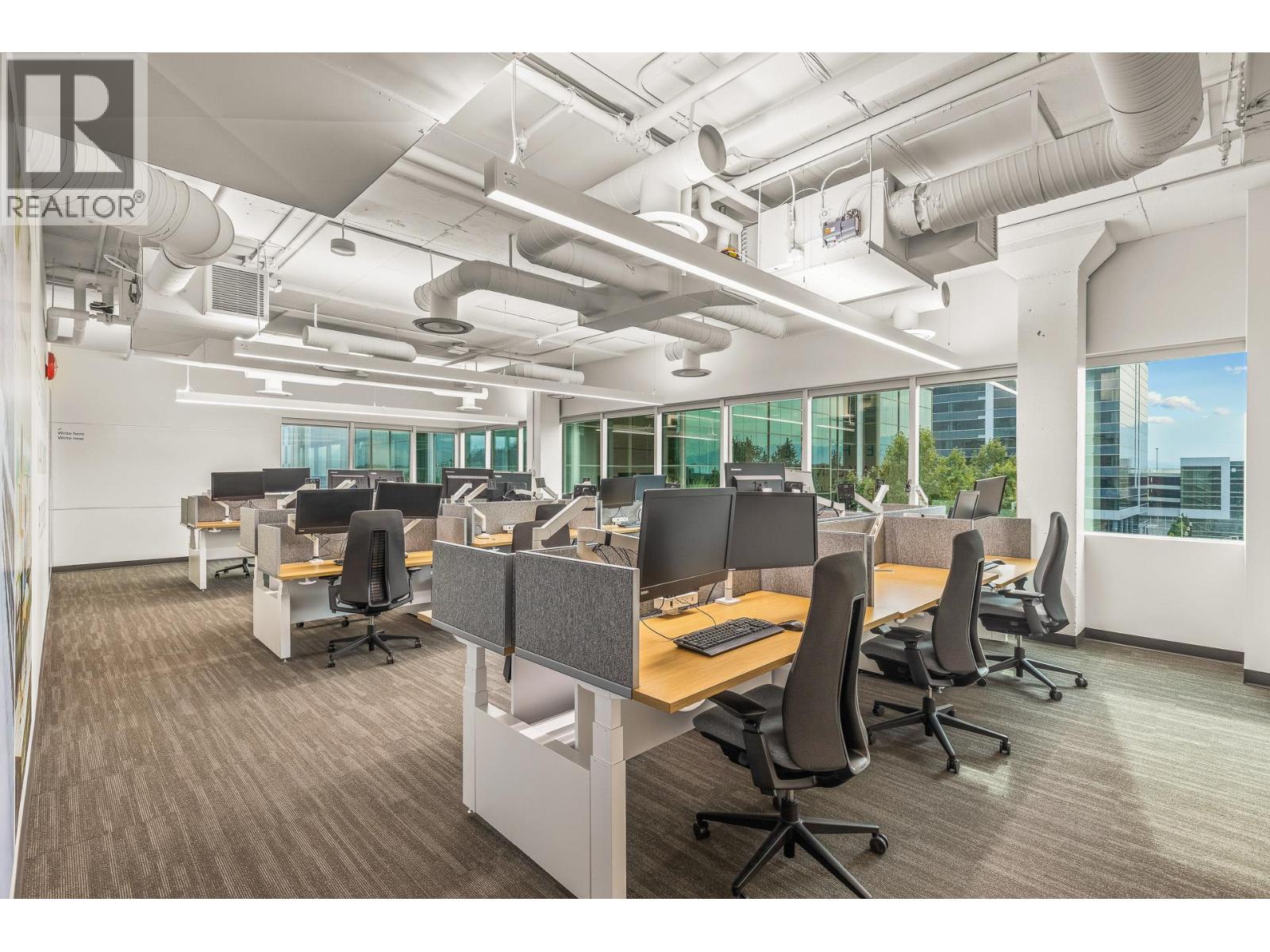 300 1628 Dickson Avenue, Kelowna