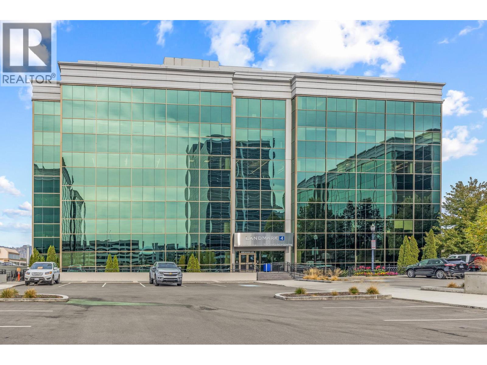 300 1628 Dickson Avenue, Kelowna