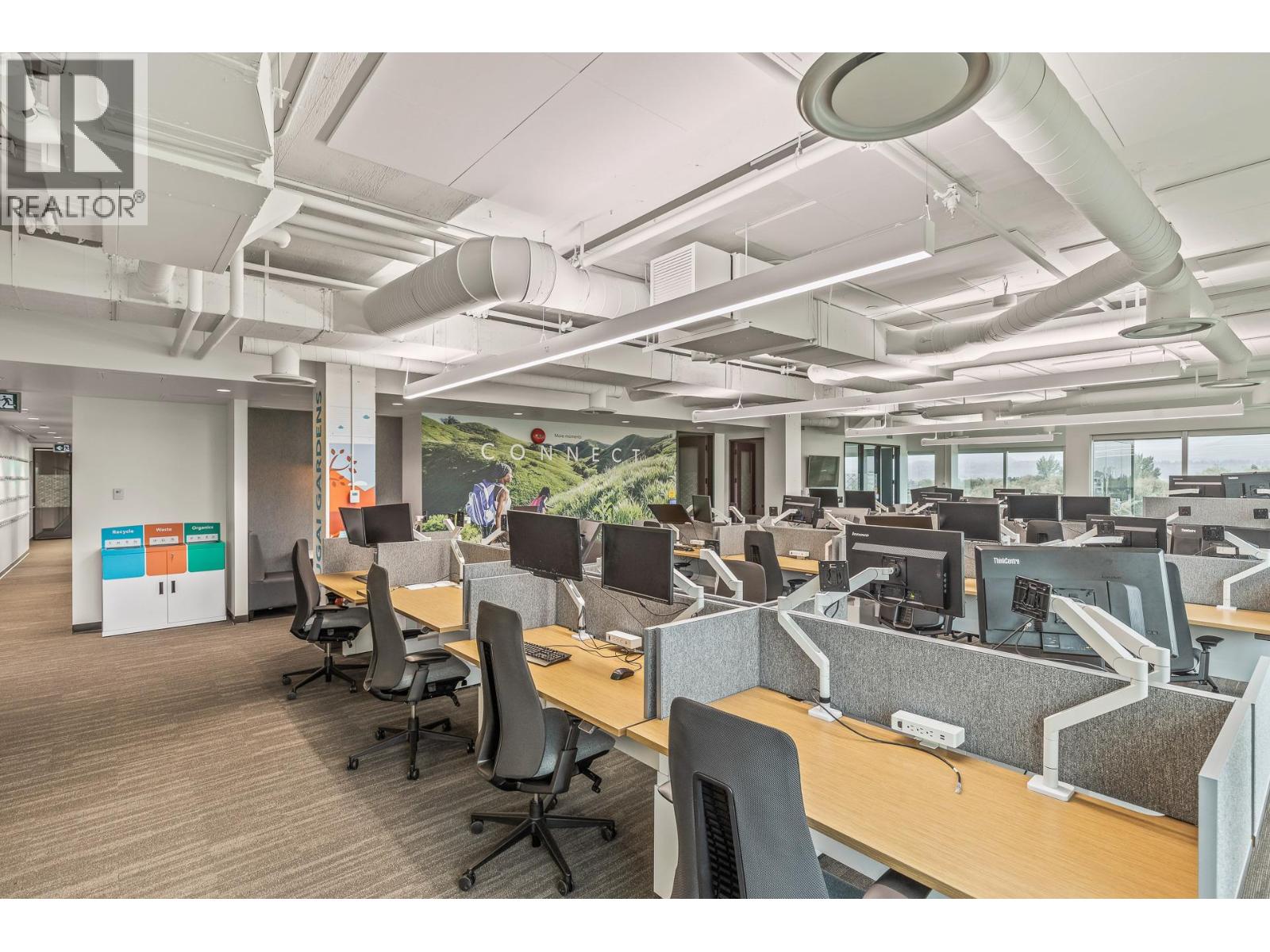 300 1628 Dickson Avenue, Kelowna