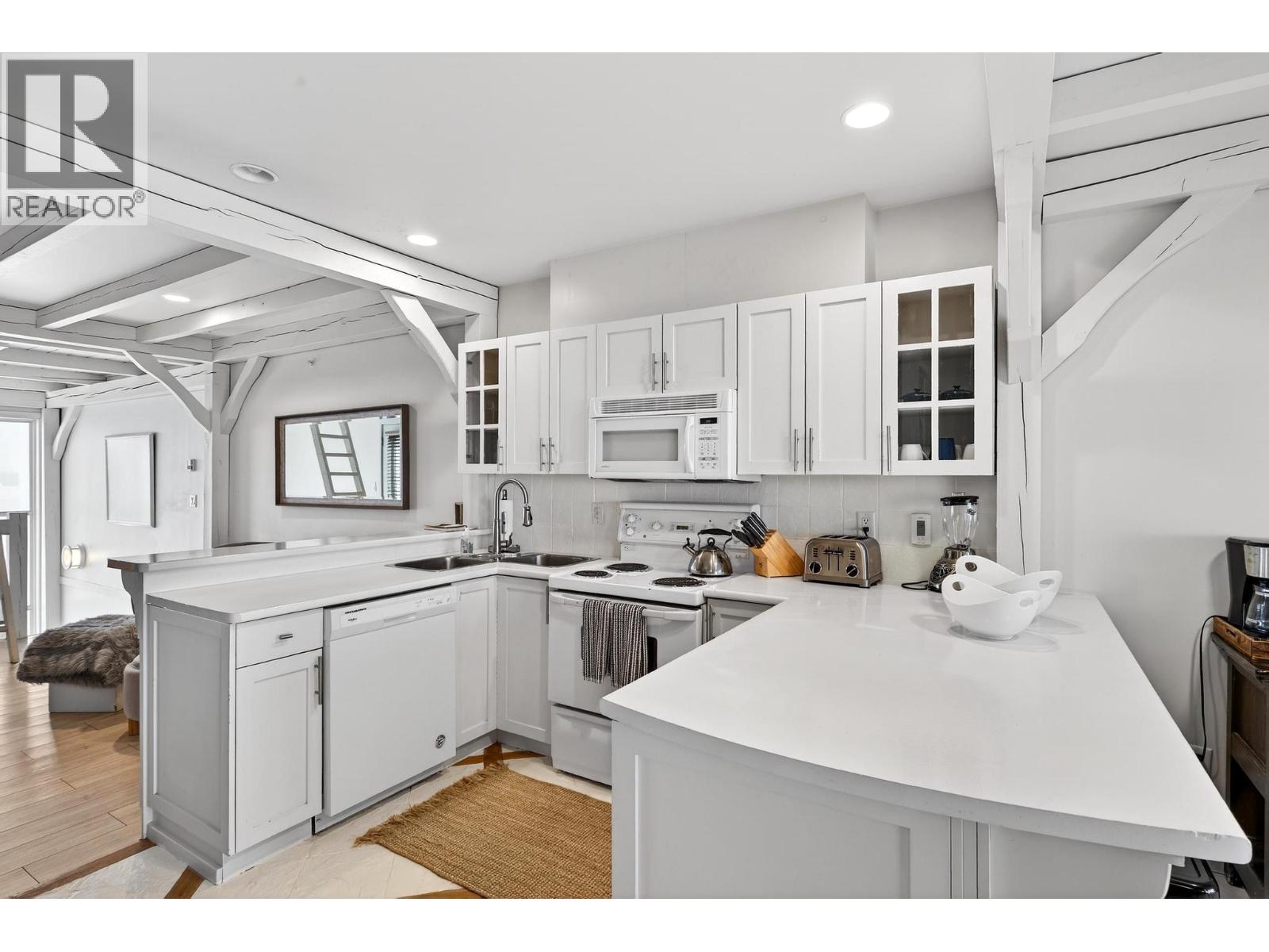 13 220 Kettleview Road, Big White