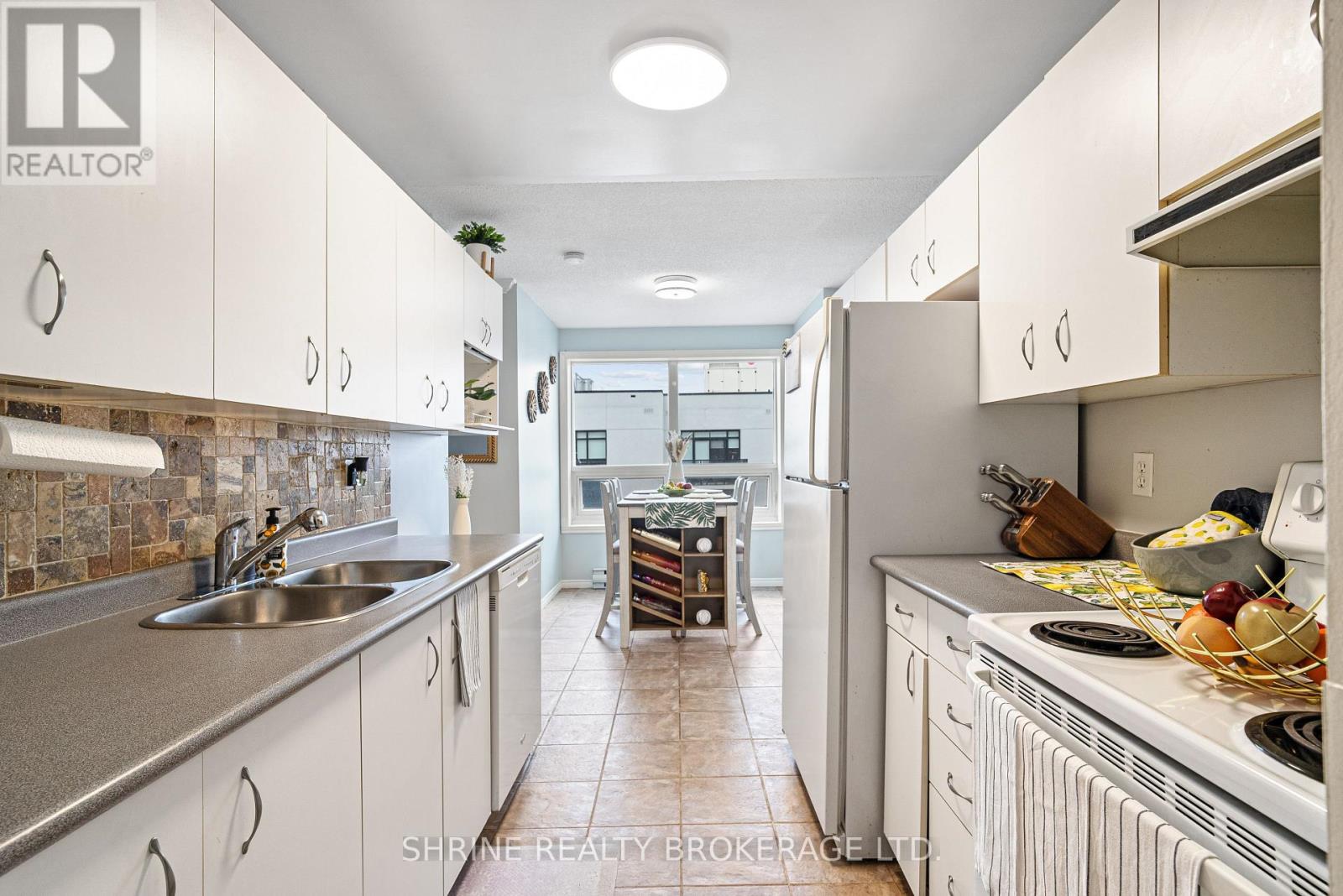 #1007 95 BASELINE ROAD W - 12