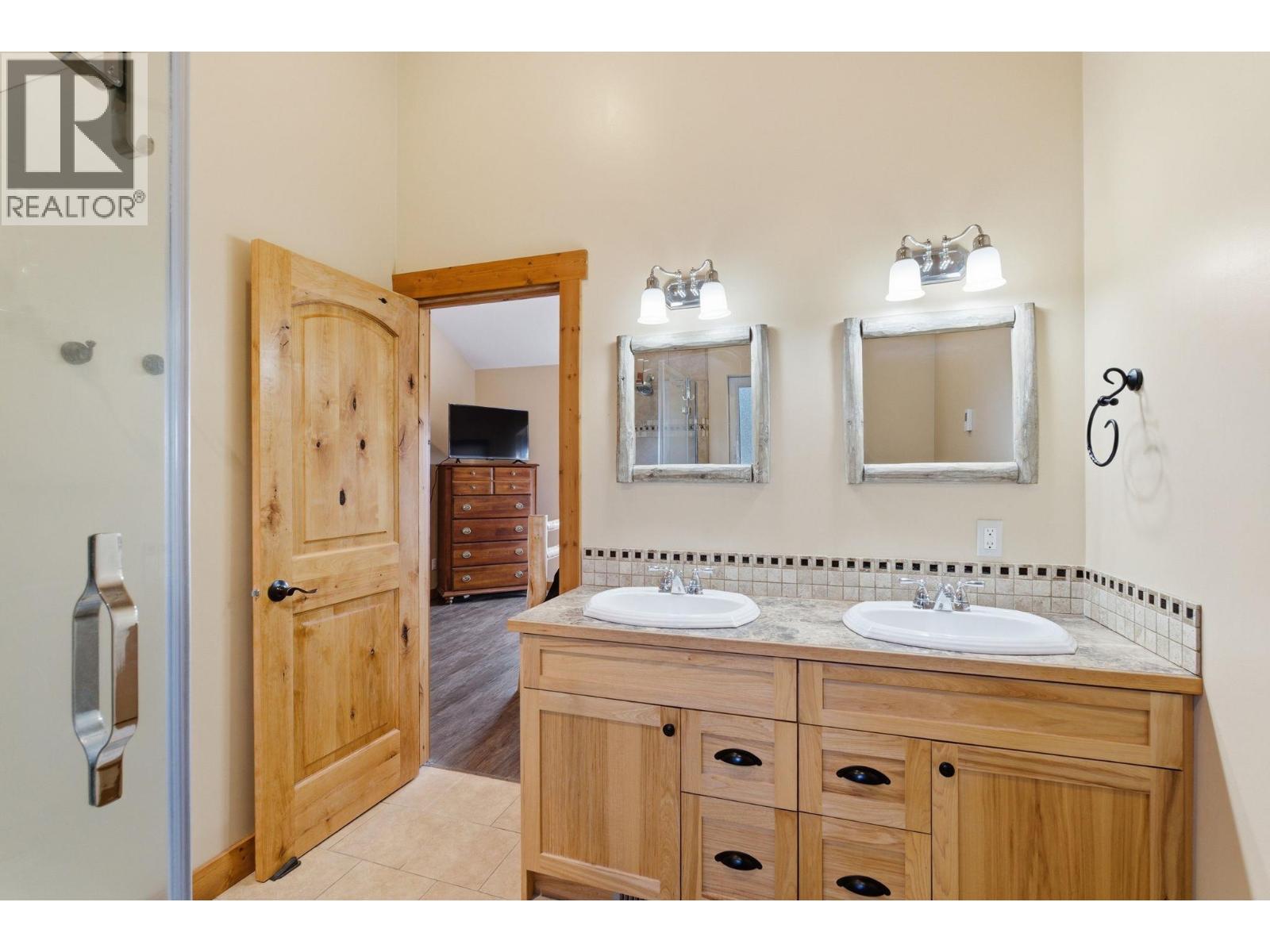 601 RAVEN HILL Road, Osoyoos