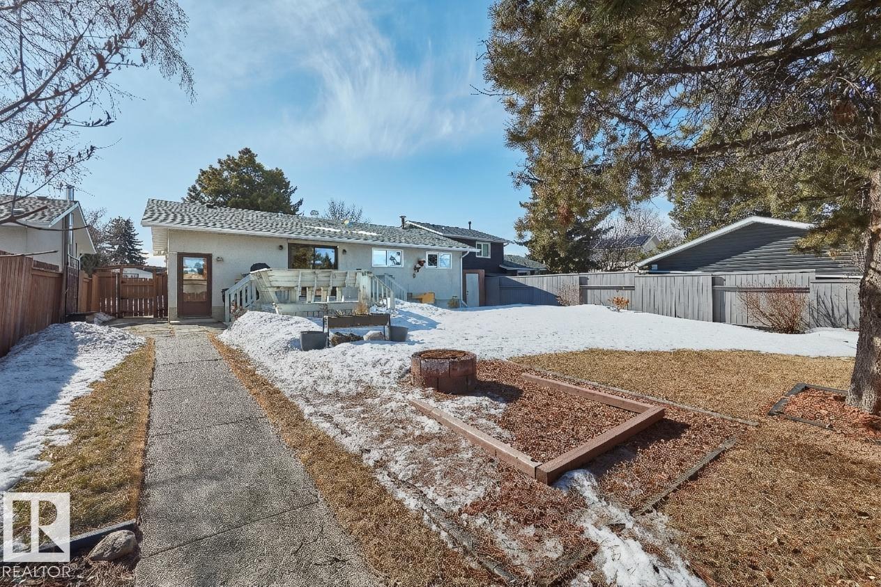 10928 36A AV NW, Edmonton