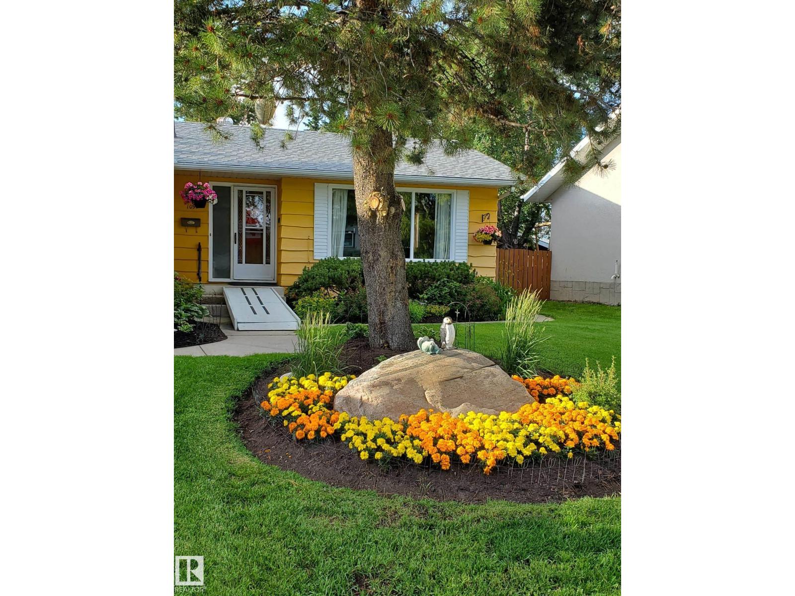 10928 36A AV NW, Edmonton