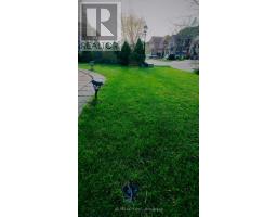 Second Floor Room A - 936 Goring Circle, Newmarket, ON L3X0B6 Photo 7