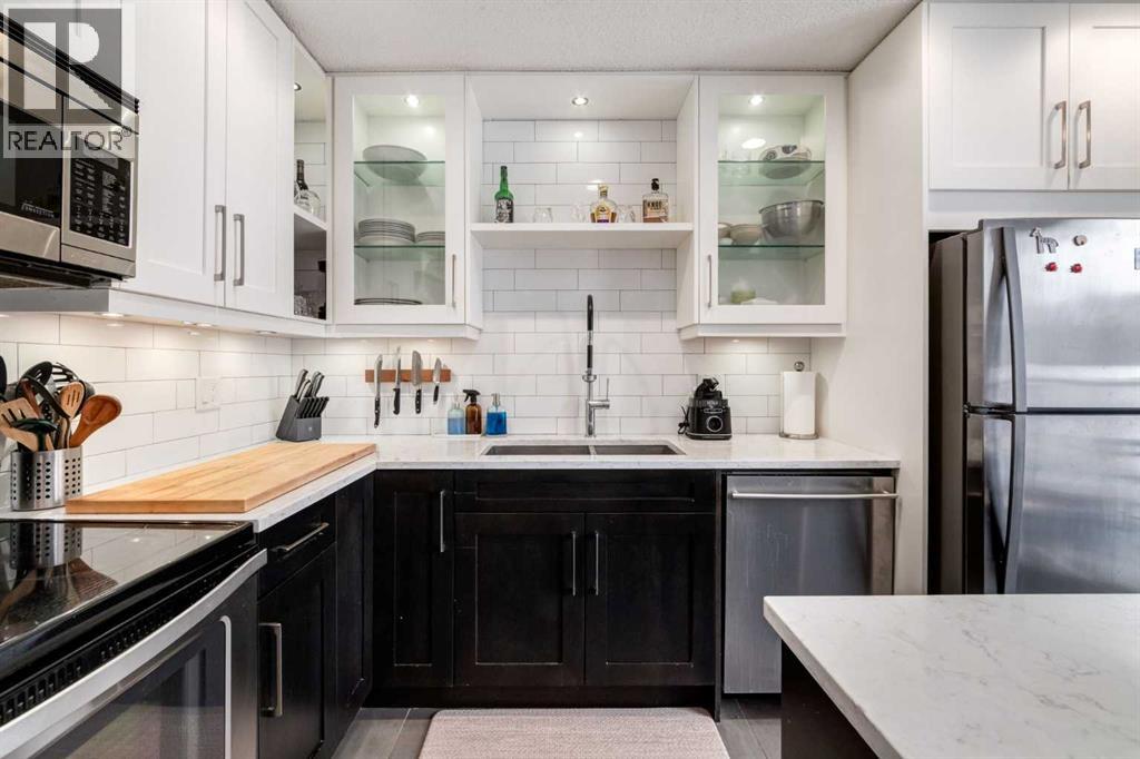 Single Family House for Sale in   Glenmore Trail SW Kelvin Grove Calgary 