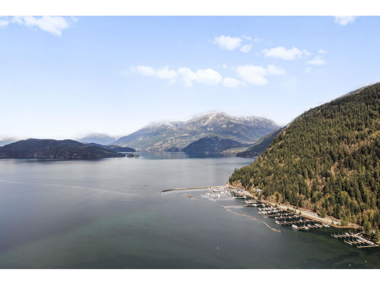17 628 MCCOMBS DRIVE, Harrison Hot Springs, Harrison Hot Springs