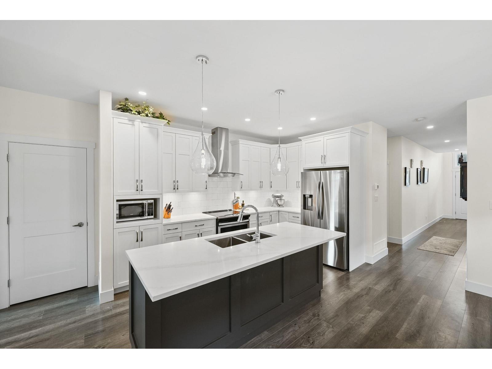 17 628 MCCOMBS DRIVE, Harrison Hot Springs, Harrison Hot Springs