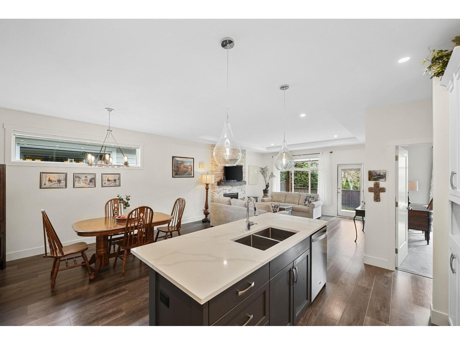 17 628 MCCOMBS DRIVE, Harrison Hot Springs, Harrison Hot Springs