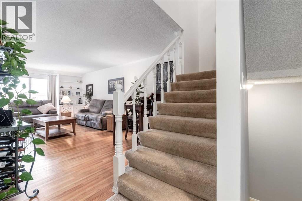 Single Family House for Sale in   Glenmore Trail SW Kelvin Grove Calgary 