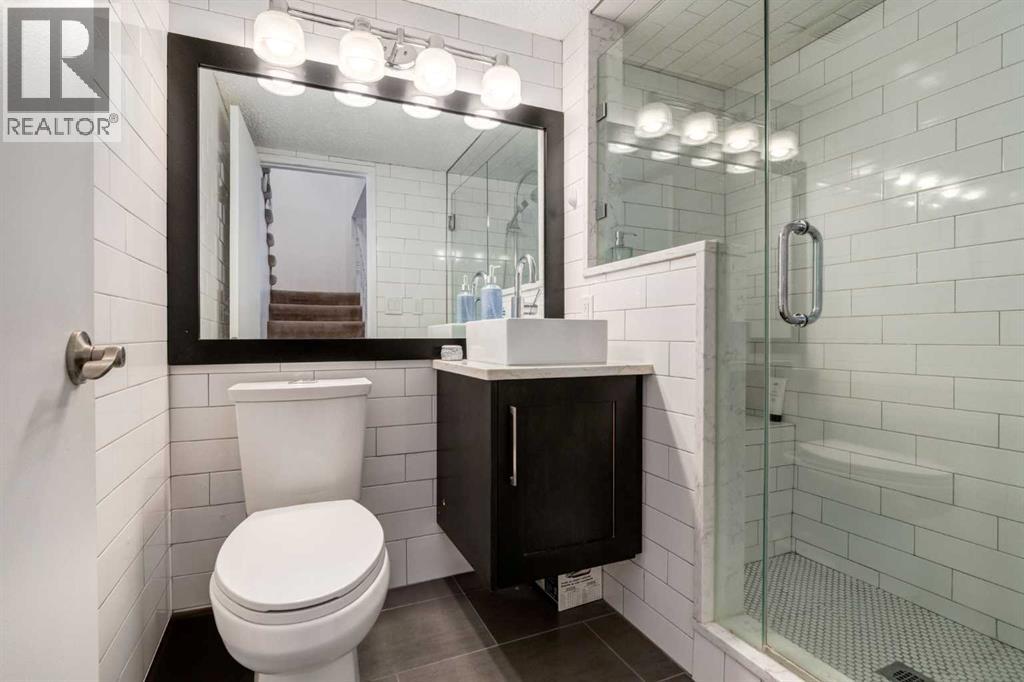 Single Family House for Sale in   Glenmore Trail SW Kelvin Grove Calgary 