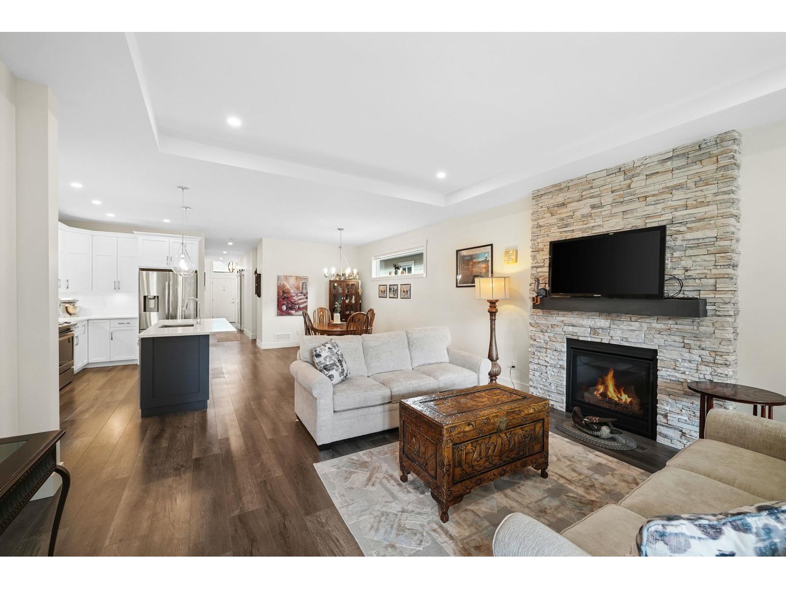 17 628 MCCOMBS DRIVE, Harrison Hot Springs, Harrison Hot Springs