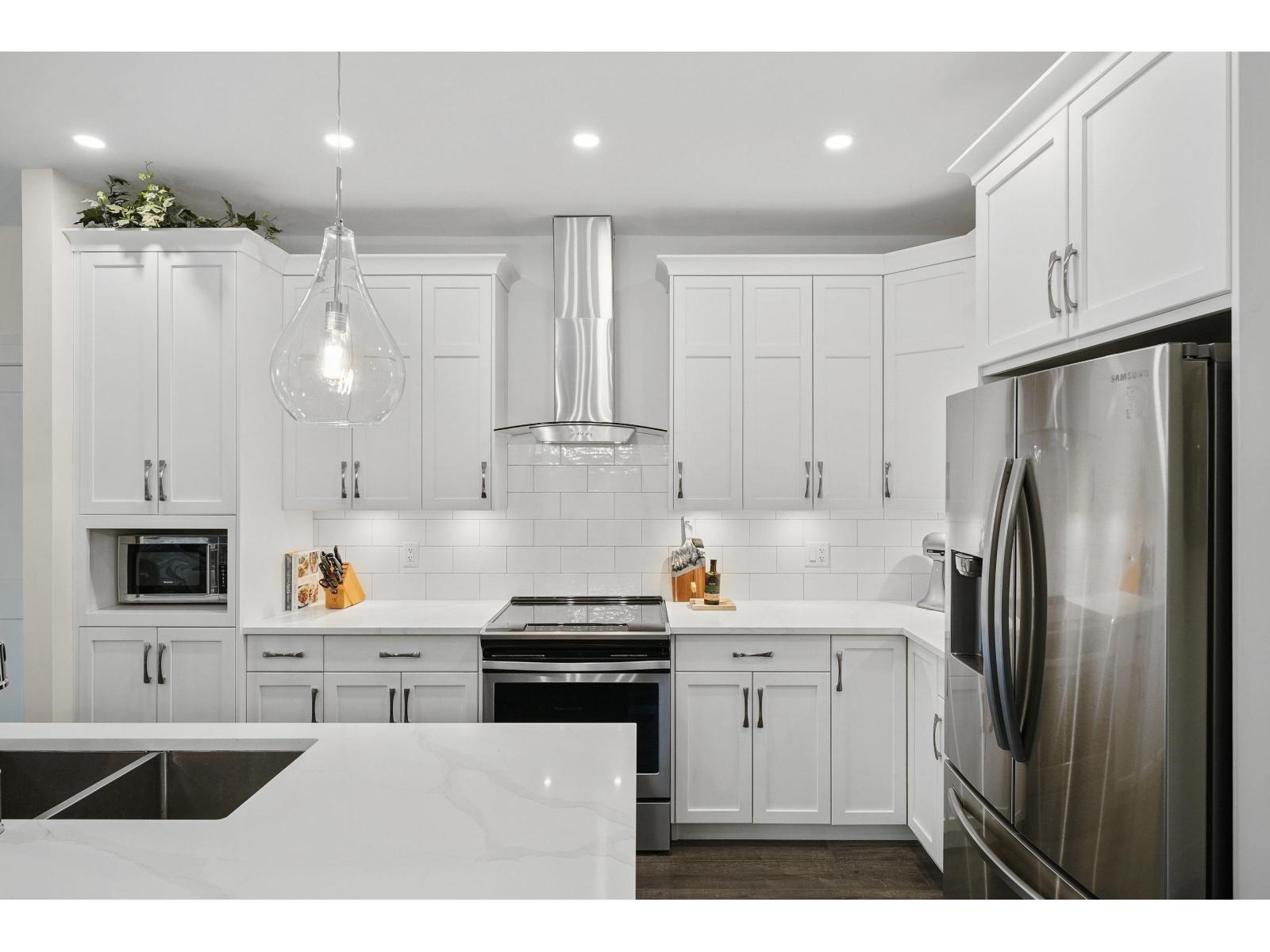 17 628 MCCOMBS DRIVE, Harrison Hot Springs, Harrison Hot Springs