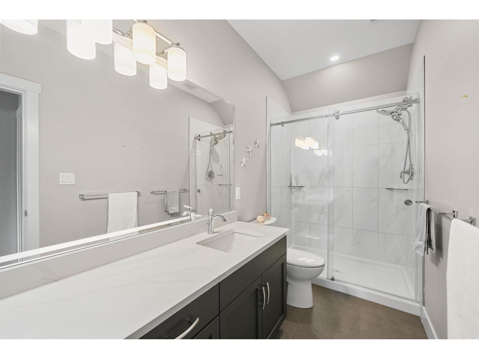 17 628 MCCOMBS DRIVE, Harrison Hot Springs, Harrison Hot Springs