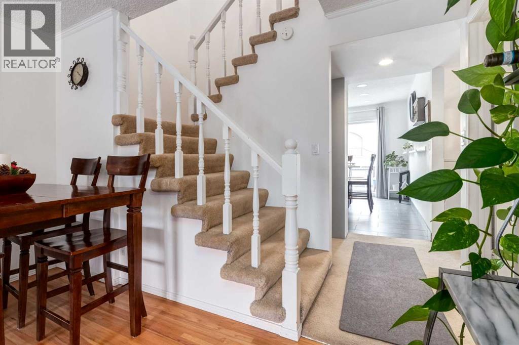 Single Family House for Sale in   Glenmore Trail SW Kelvin Grove Calgary 