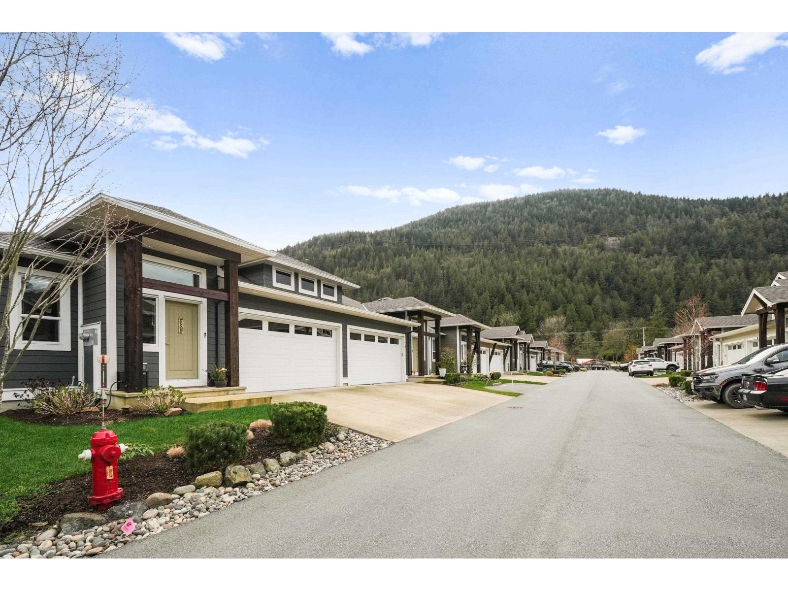 17 628 MCCOMBS DRIVE, Harrison Hot Springs, Harrison Hot Springs