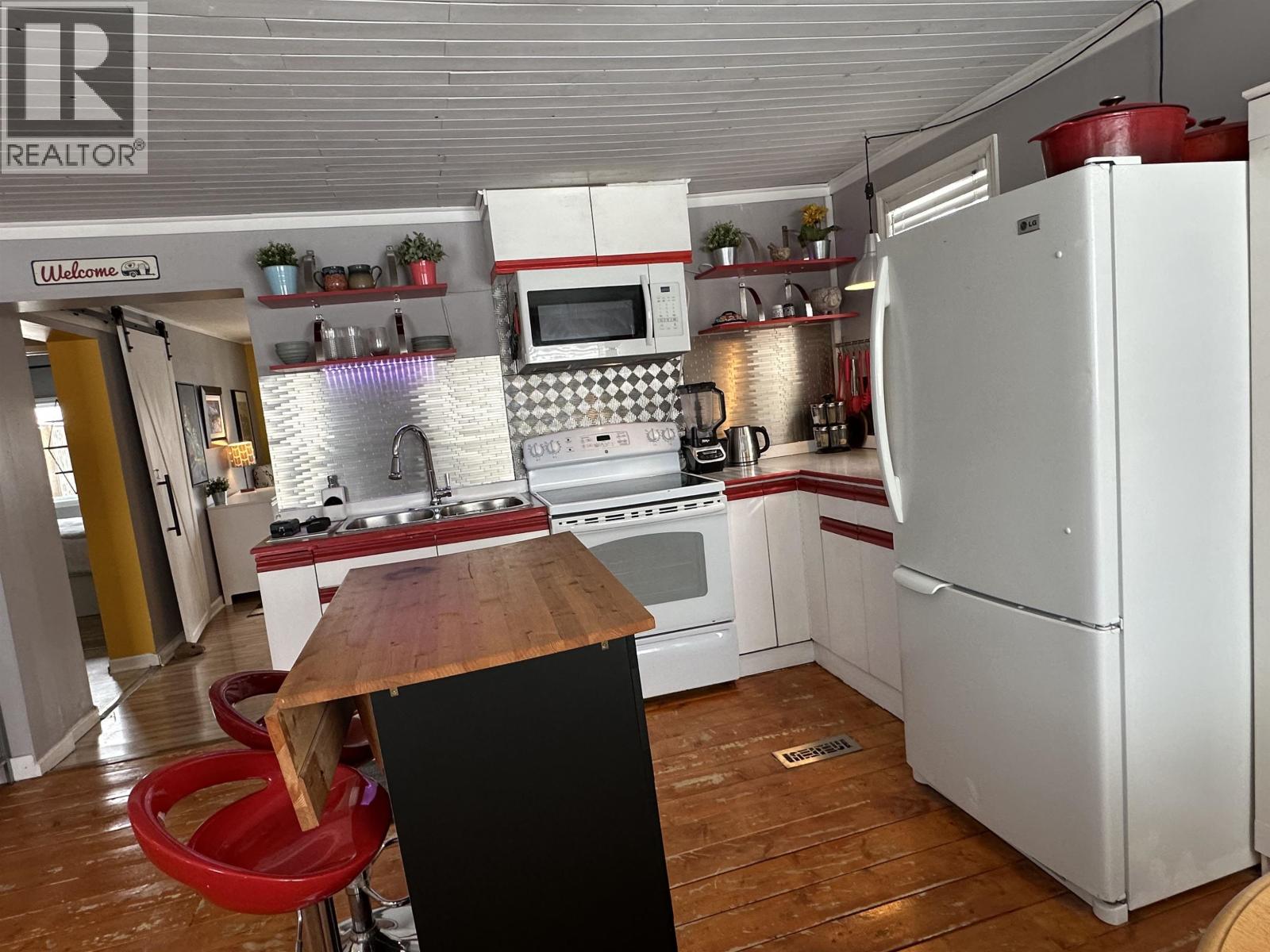 10647 101 STREET - 4