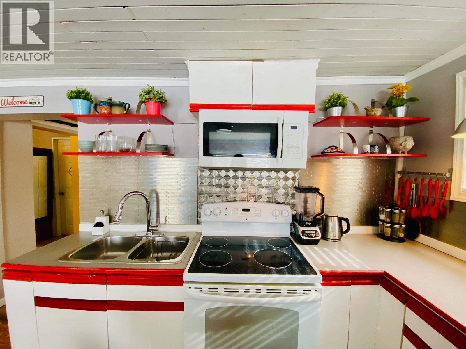 10647 101 STREET - 9