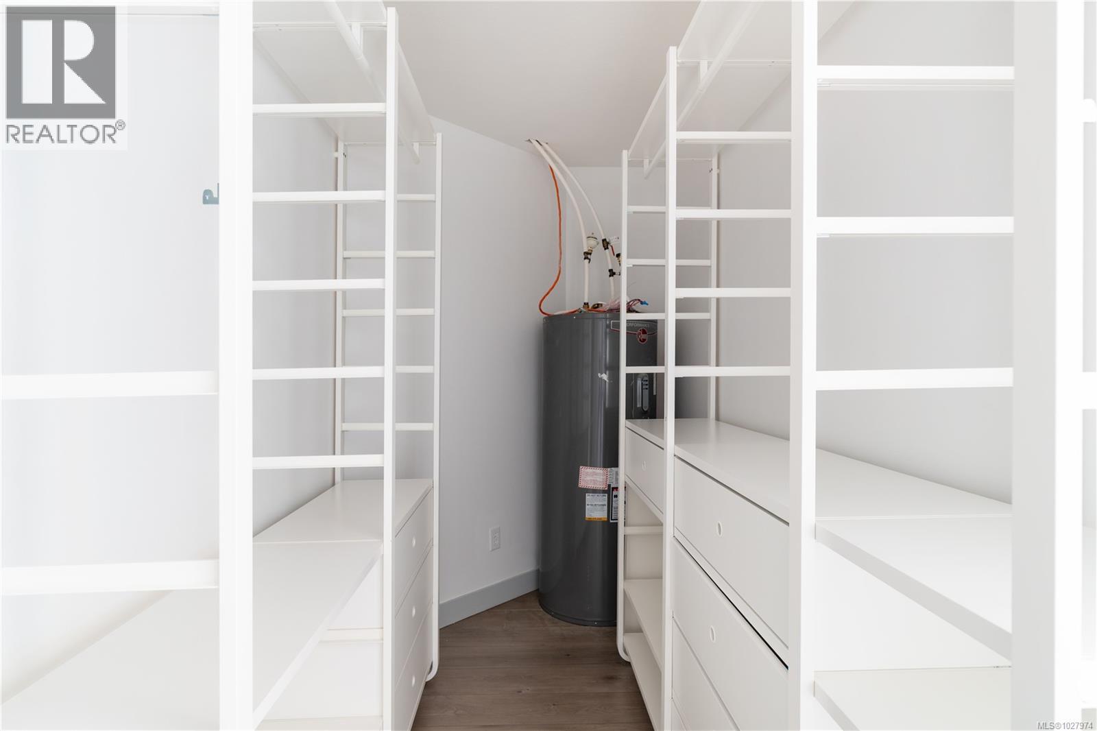 1087 TOTEMWOOD LANE - 46