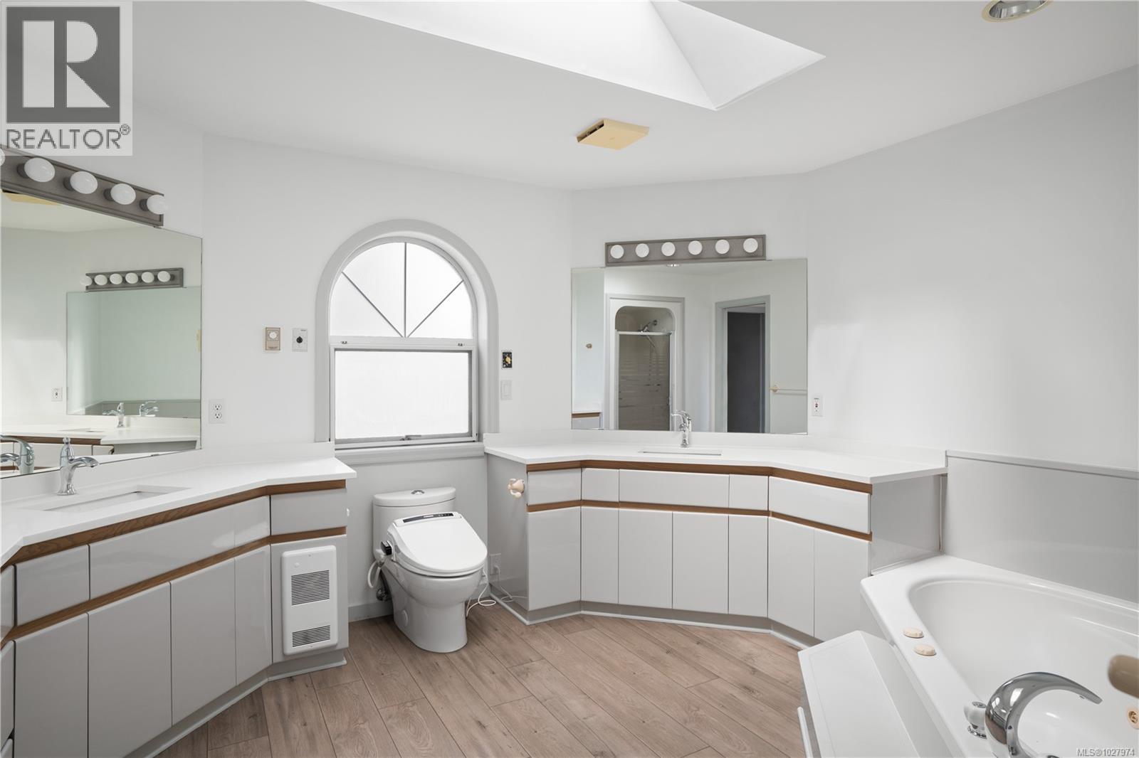 1087 TOTEMWOOD LANE - 33