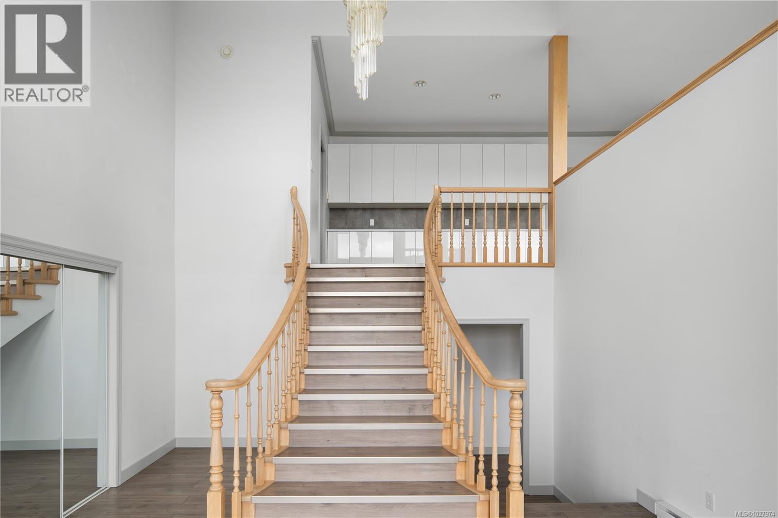 1087 TOTEMWOOD LANE - 16