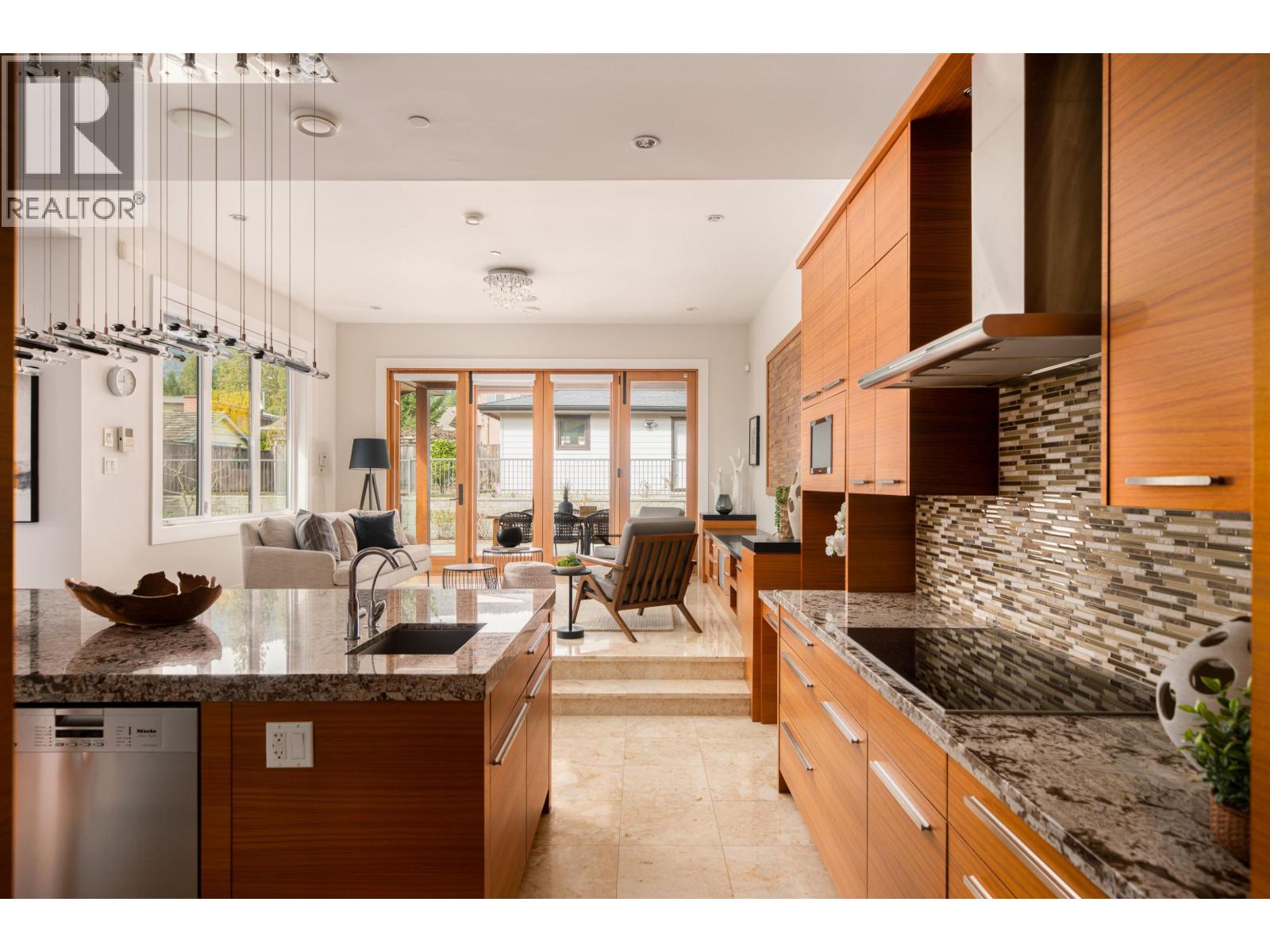 1175 HAYWOOD AVENUE, West Vancouver