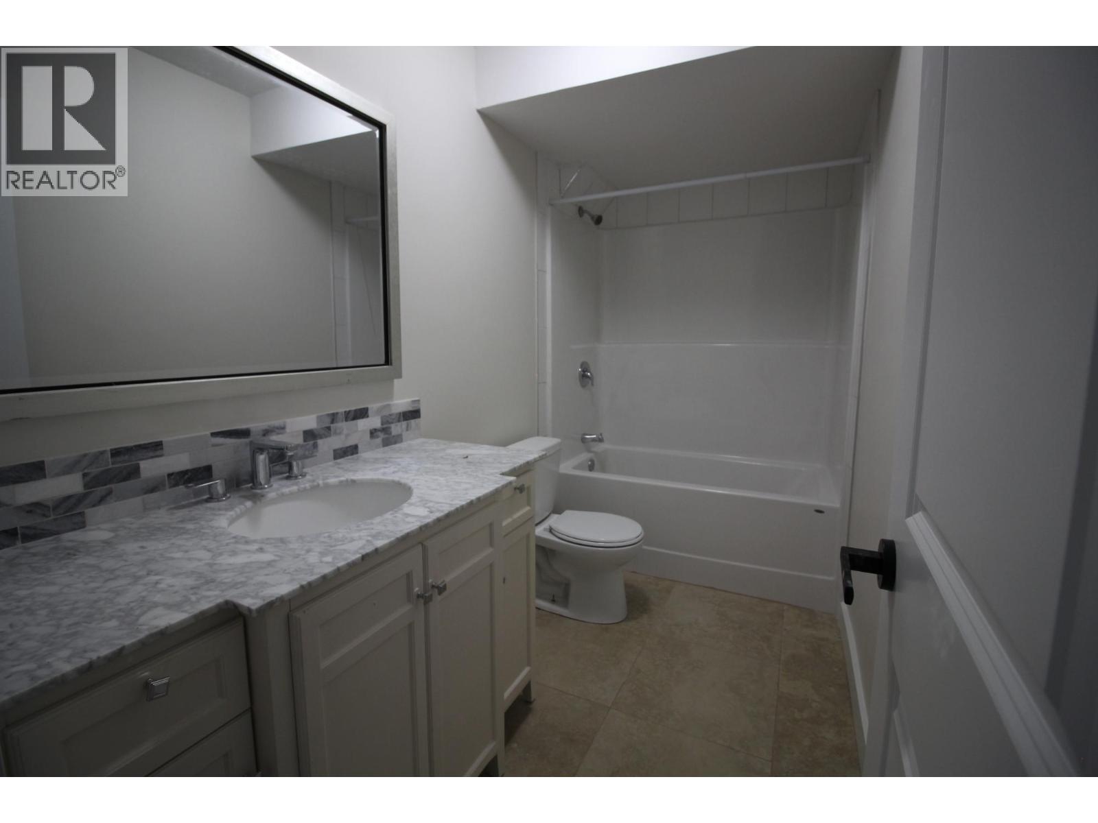 #22 1900 ORD Road - 25